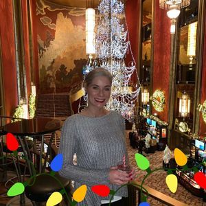 Meet your Posher, Suzette